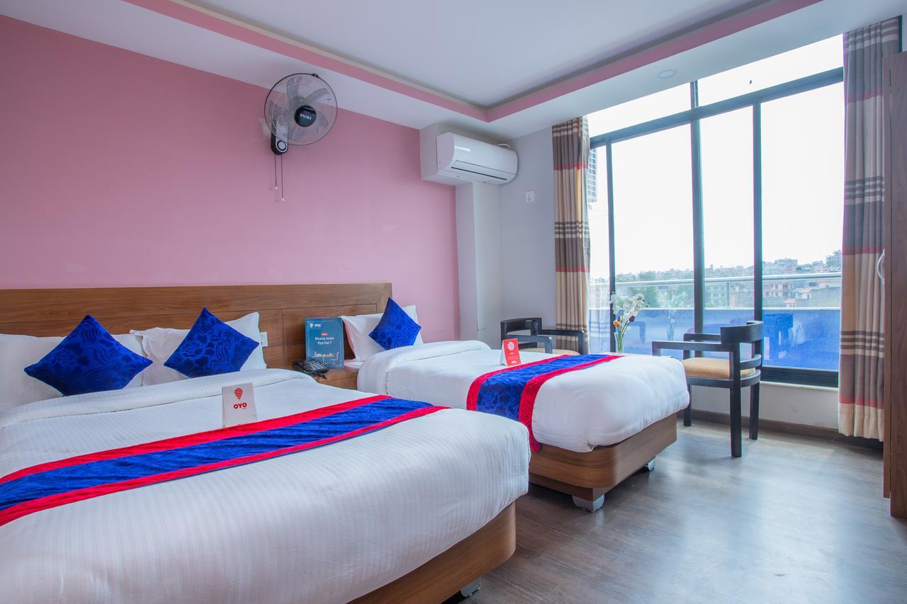 Oyo 136 Hotel Om Plaza Kathmandu Exterior photo
