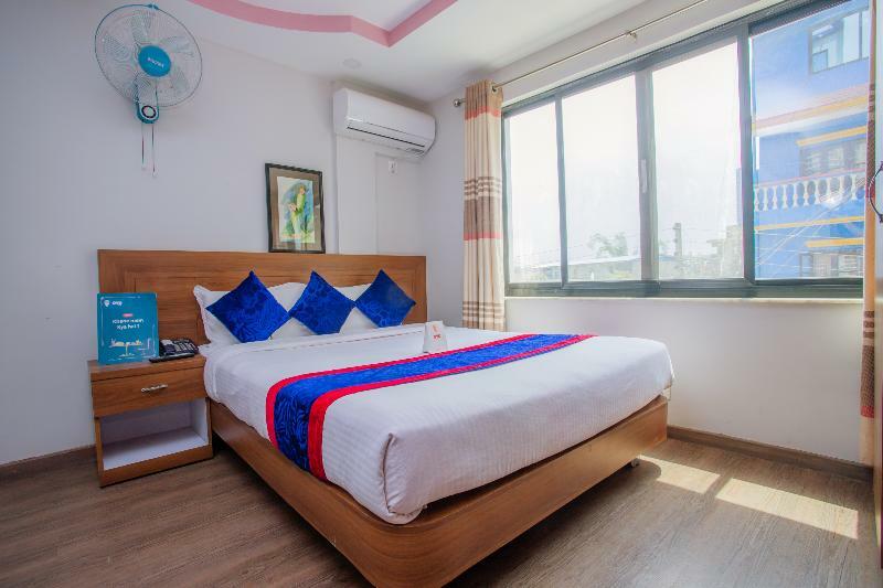 Oyo 136 Hotel Om Plaza Kathmandu Exterior photo